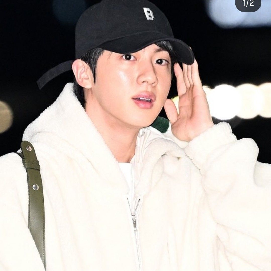 Potret di balik layar Jin (BTS)