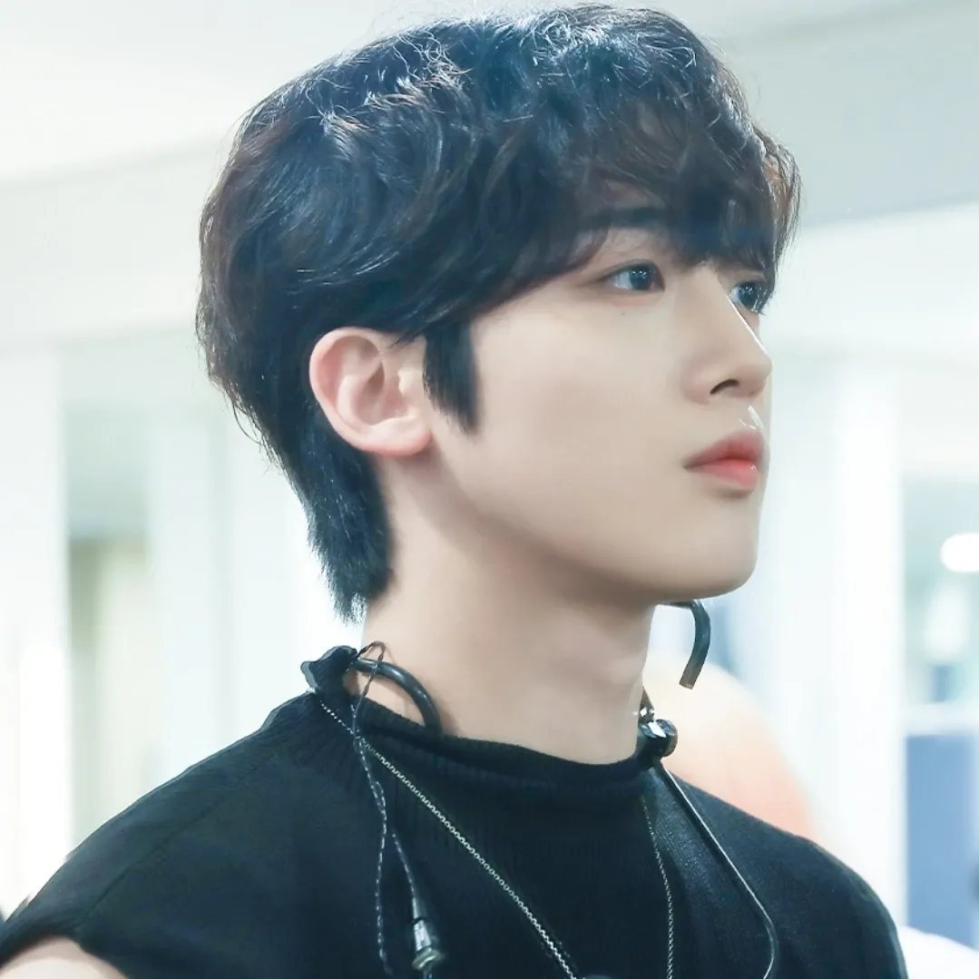 Latest photo of Kim Yohan (WEi)