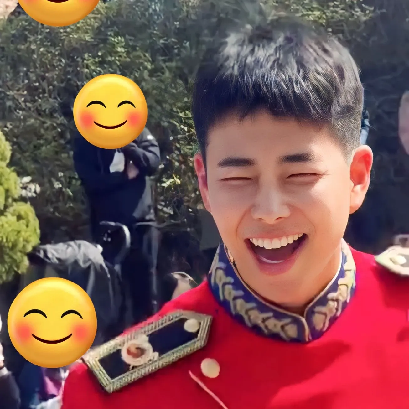 A moment captured by MJ (ASTRO)'s fan