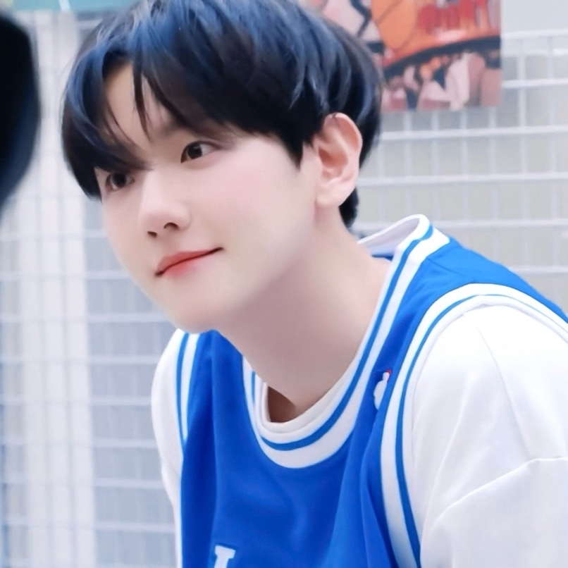 伯賢 (EXO)的最新照片