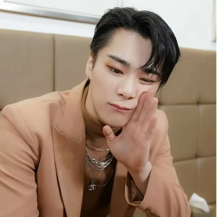 Recent activity shot of Moonbin (ASTRO)