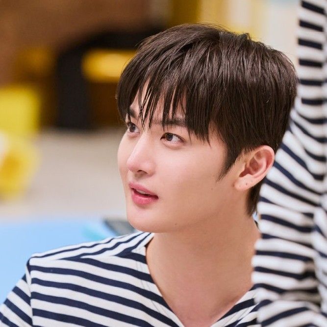 배진영의 최신 사진