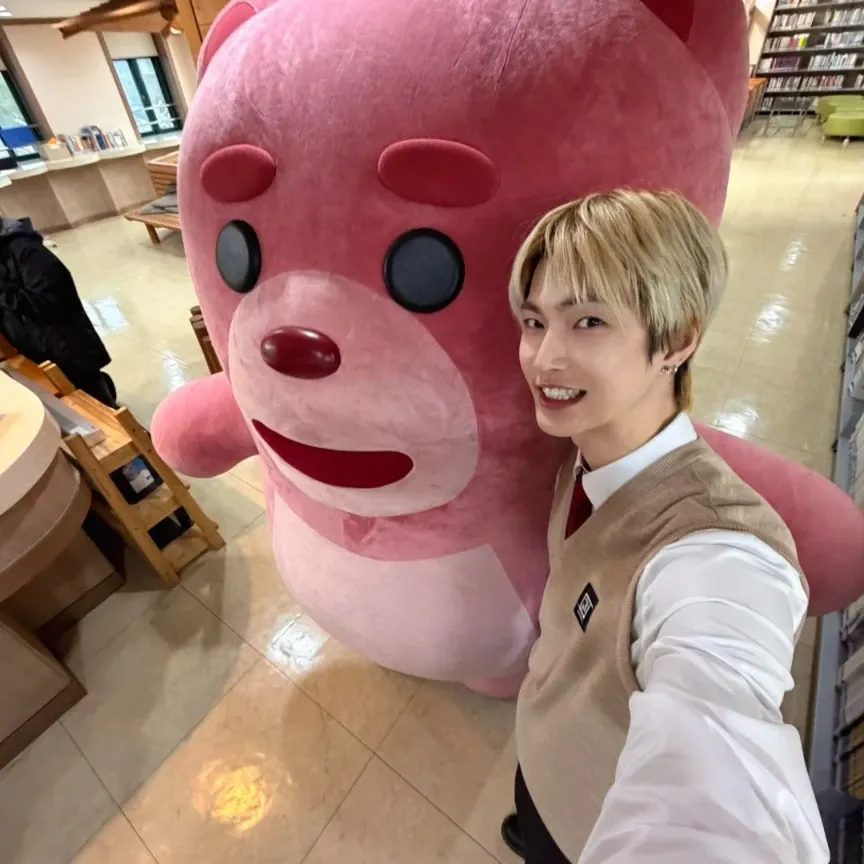 Recent activity shot of Seunghan