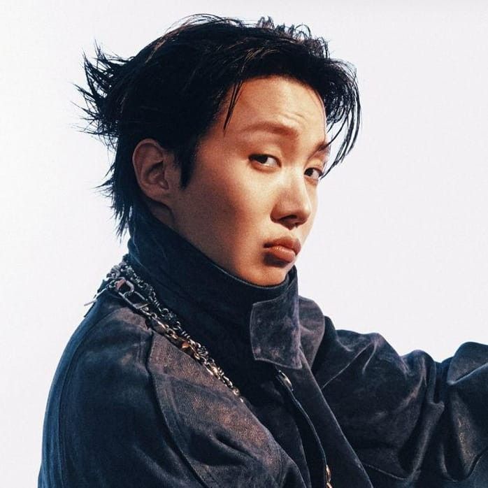 J-hope (防弹少年团)的最新照片