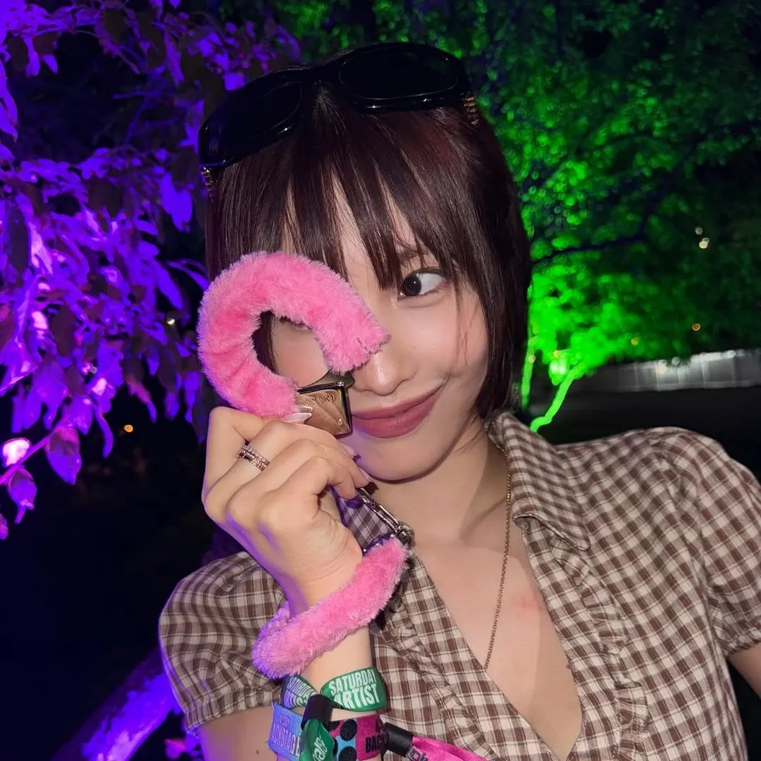 Potret di balik layar Momo (TWICE)