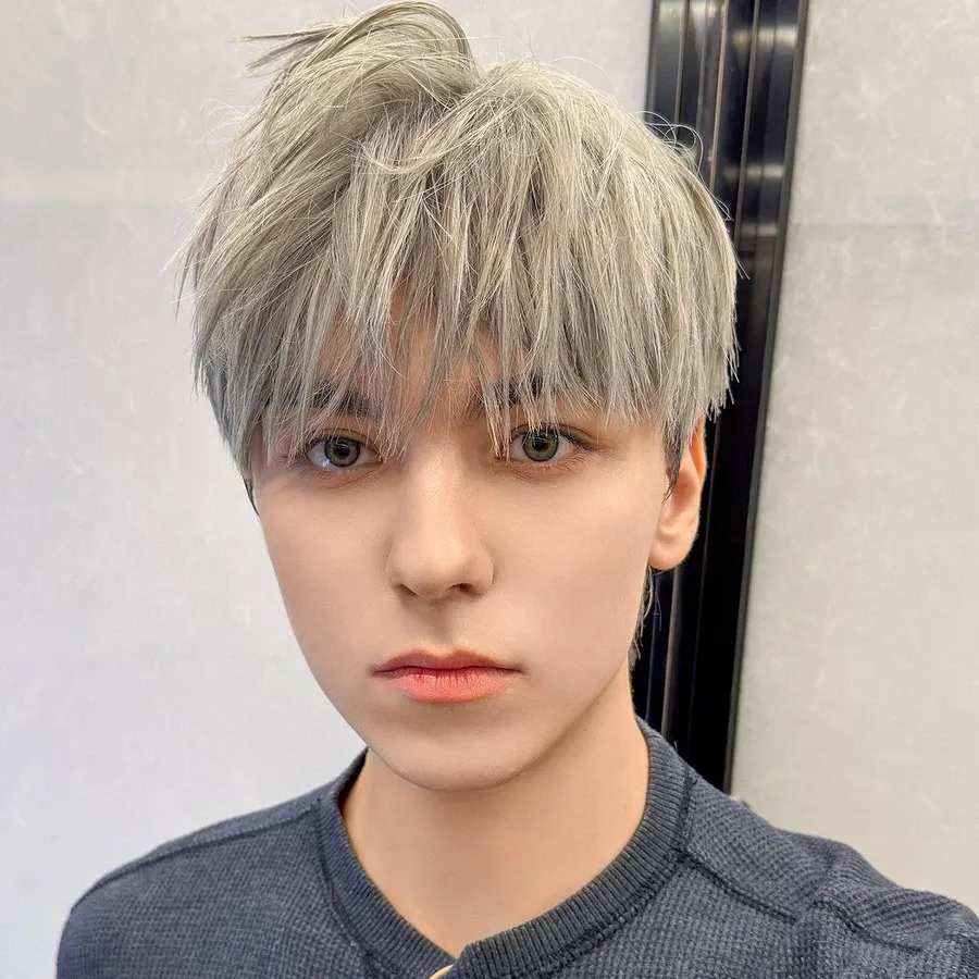 Latest photo of Vernon (SEVENTEEN)