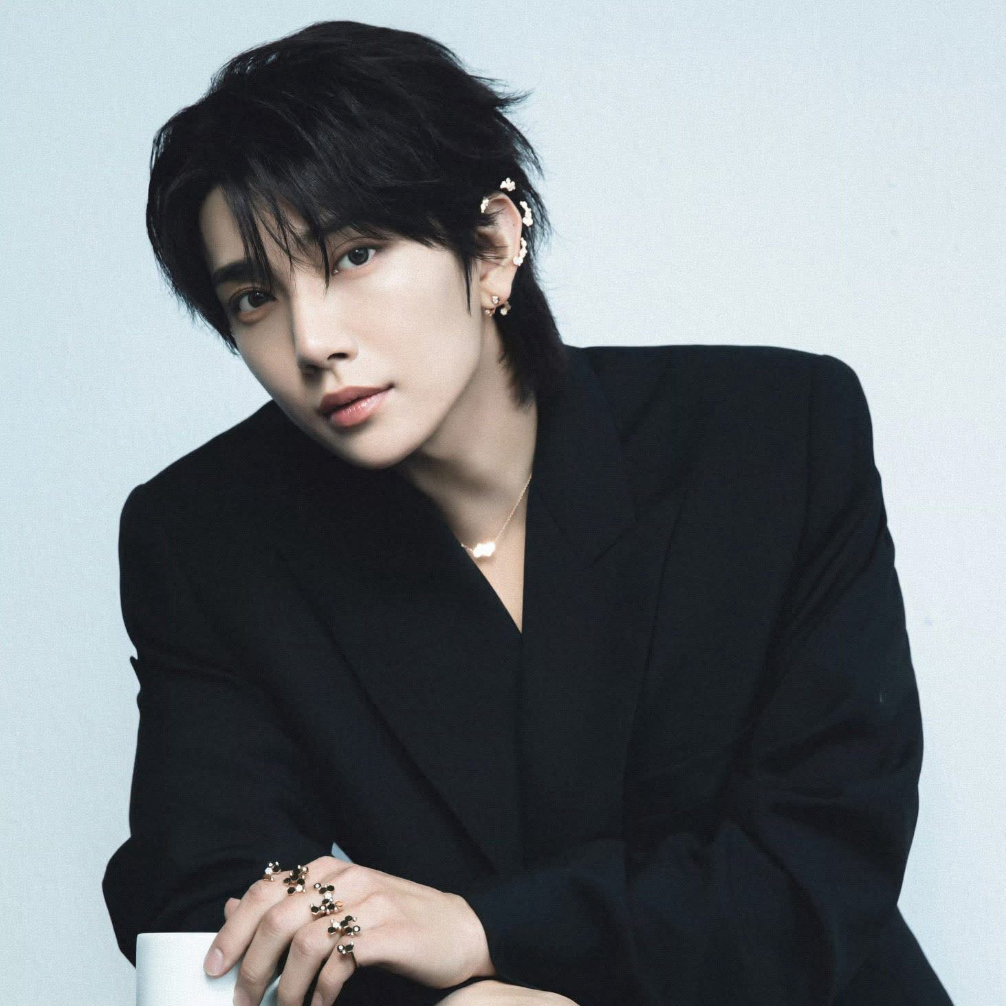 Behind-the-scenes cut of Joshua (SEVENTEEN)