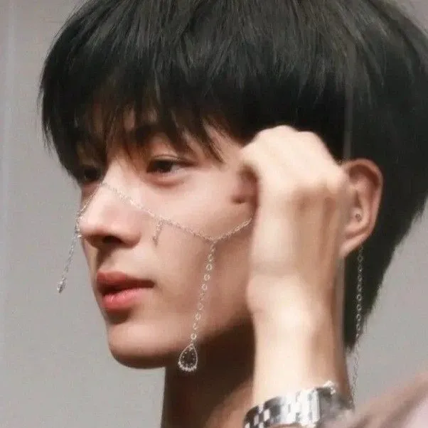 ENHYPEN의 최신 사진