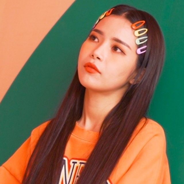 Recent activity shot of Solar (MAMAMOO)