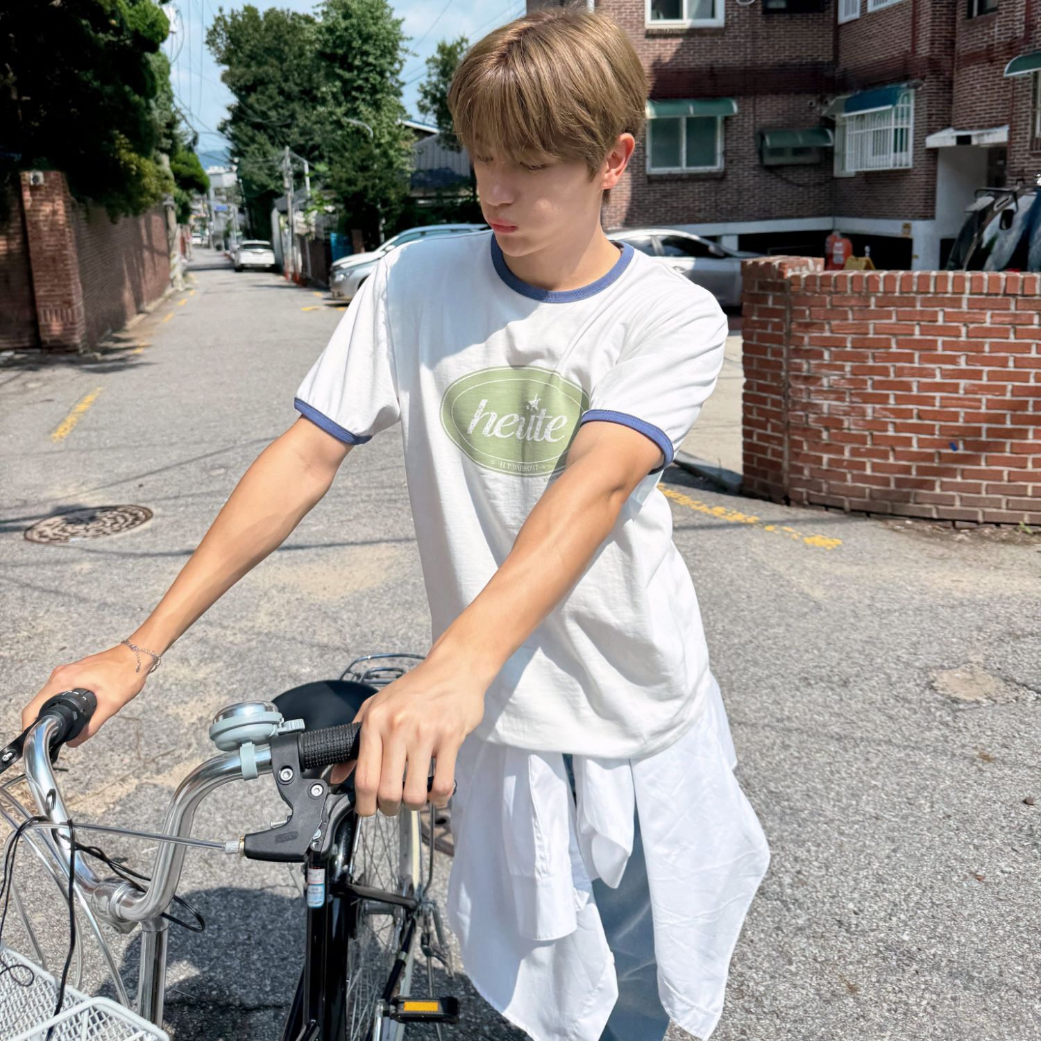 Behind-the-scenes cut of Hyunjae (THE BOYZ)