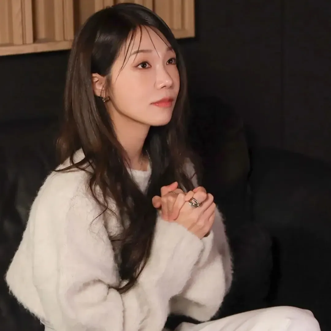 Behind-the-scenes cut of Jeong Eunji (Apink)