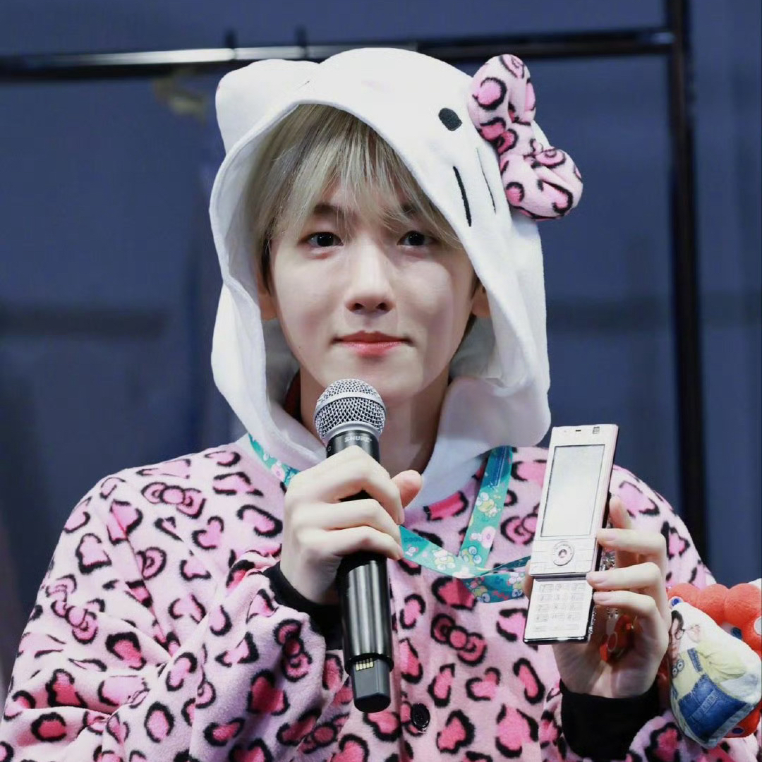 Latest photo of Baekhyun (EXO)