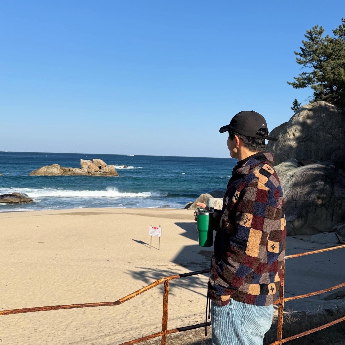 A moment captured by Jinjin (ASTRO)'s fan