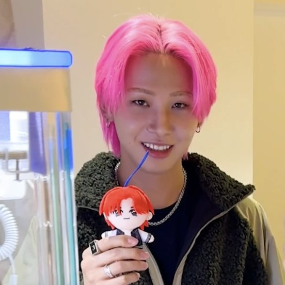 Recent activity shot of Kawashiri Ren (JO1)