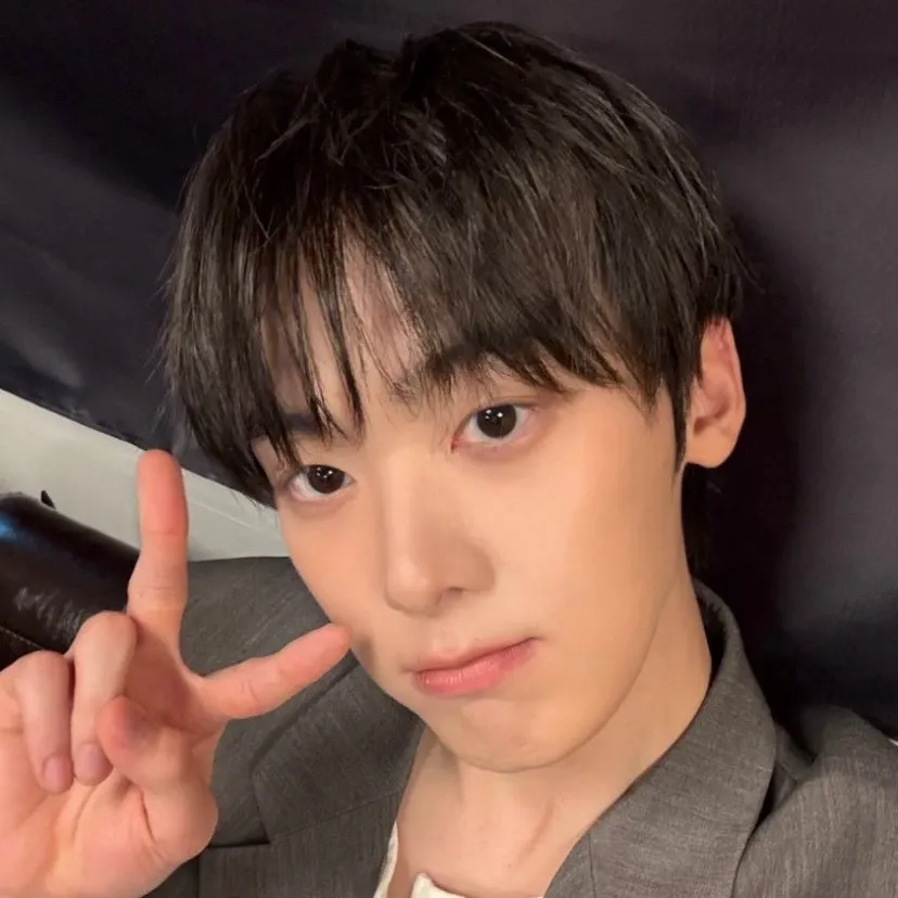 아스트로 최근 활동샷