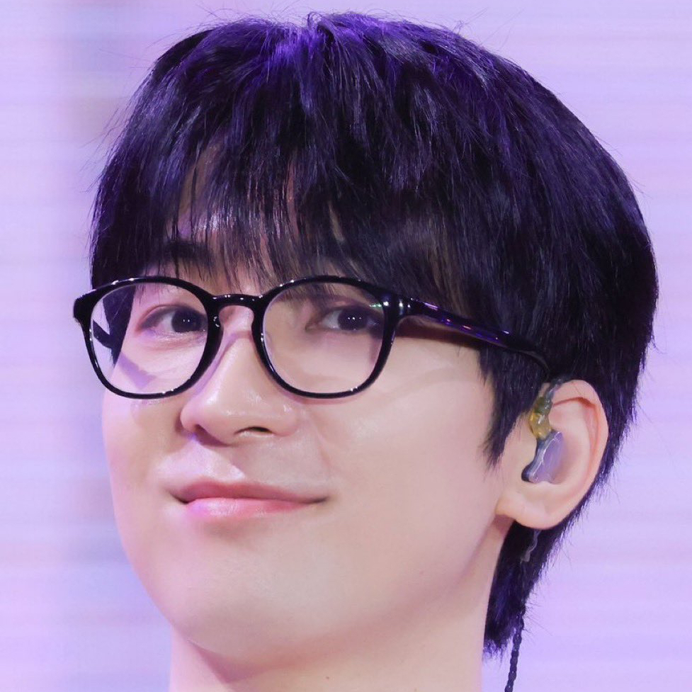 Latest photo of Wonwoo (SEVENTEEN)