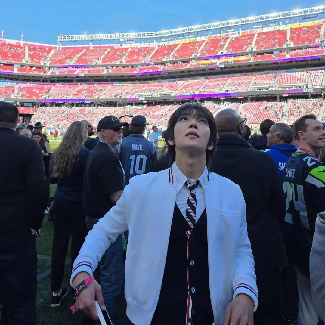 Behind-the-scenes cut of Joshua (SEVENTEEN)