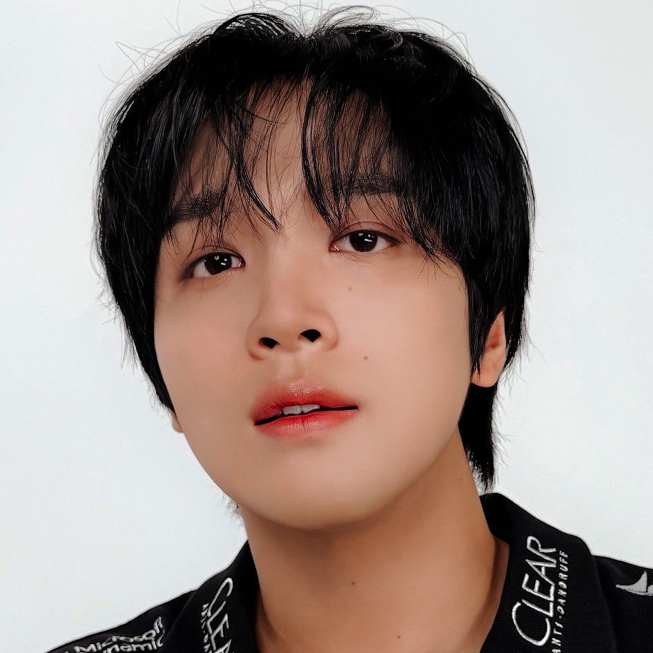 Behind-the-scenes cut of Haechan (NCT 127, NCT DREAM)