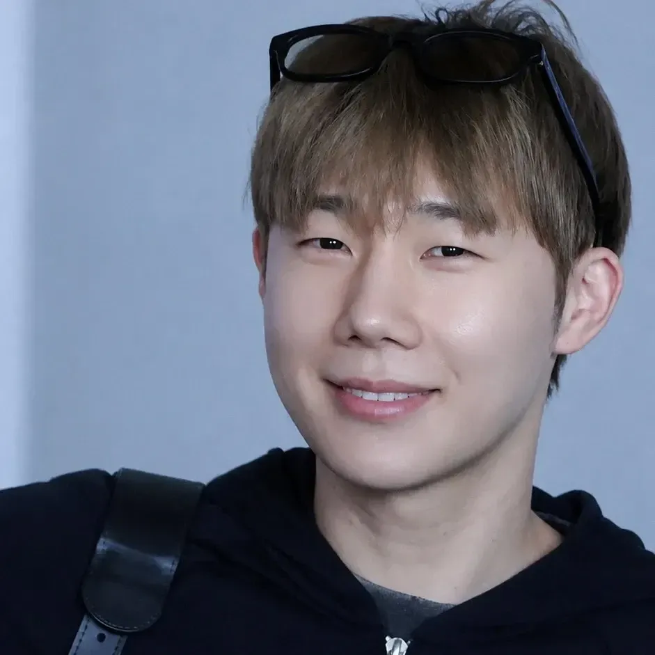 Latest photo of Sungkyu (INFINITE)