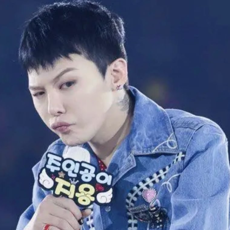 Recent activity shot of G-DRAGON (BIGBANG)