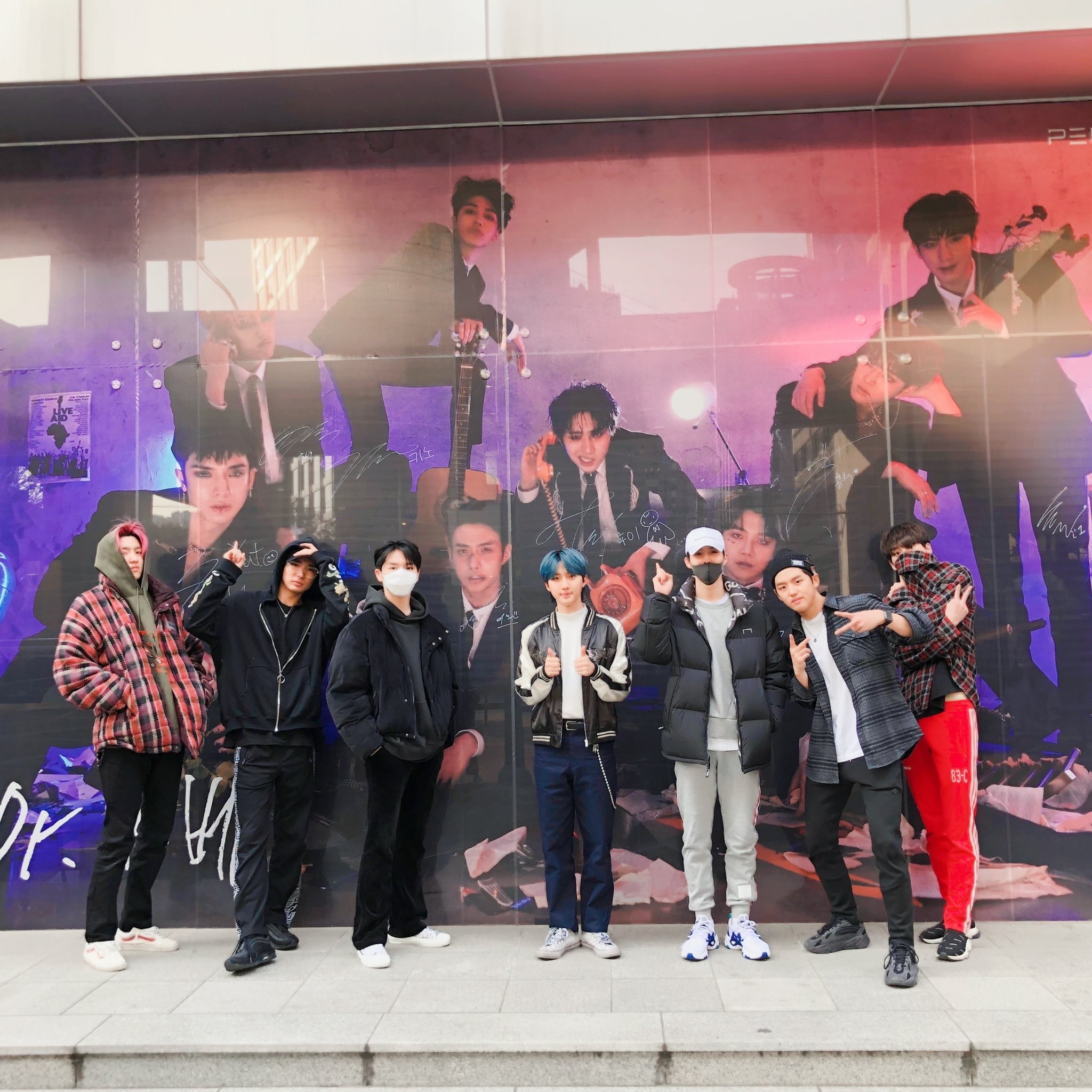 A moment captured by PENTAGON's fan