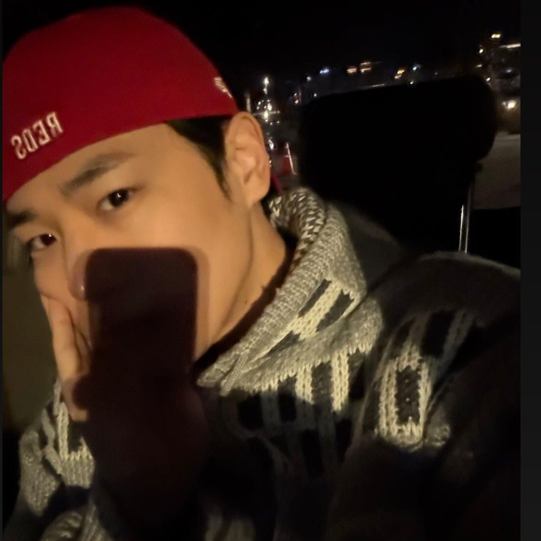 Latest photo of Choi Byungchan