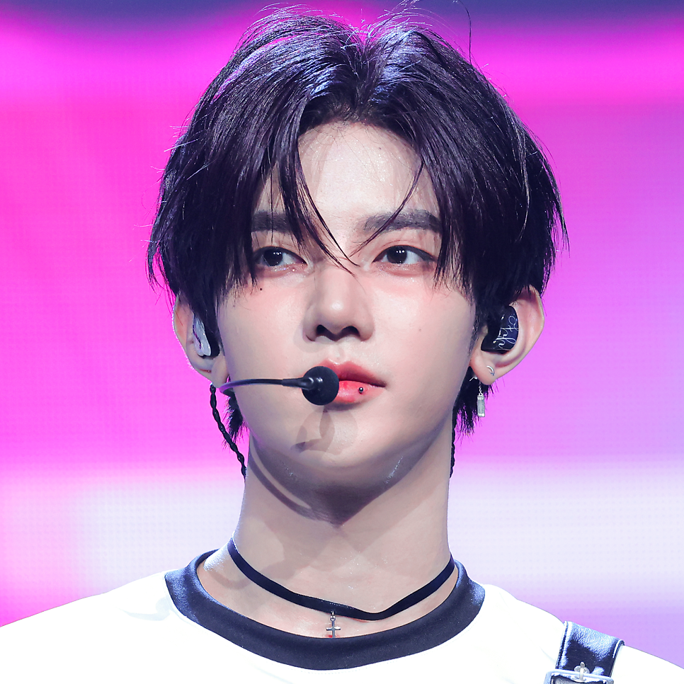 Behind-the-scenes cut of Zhang Hao