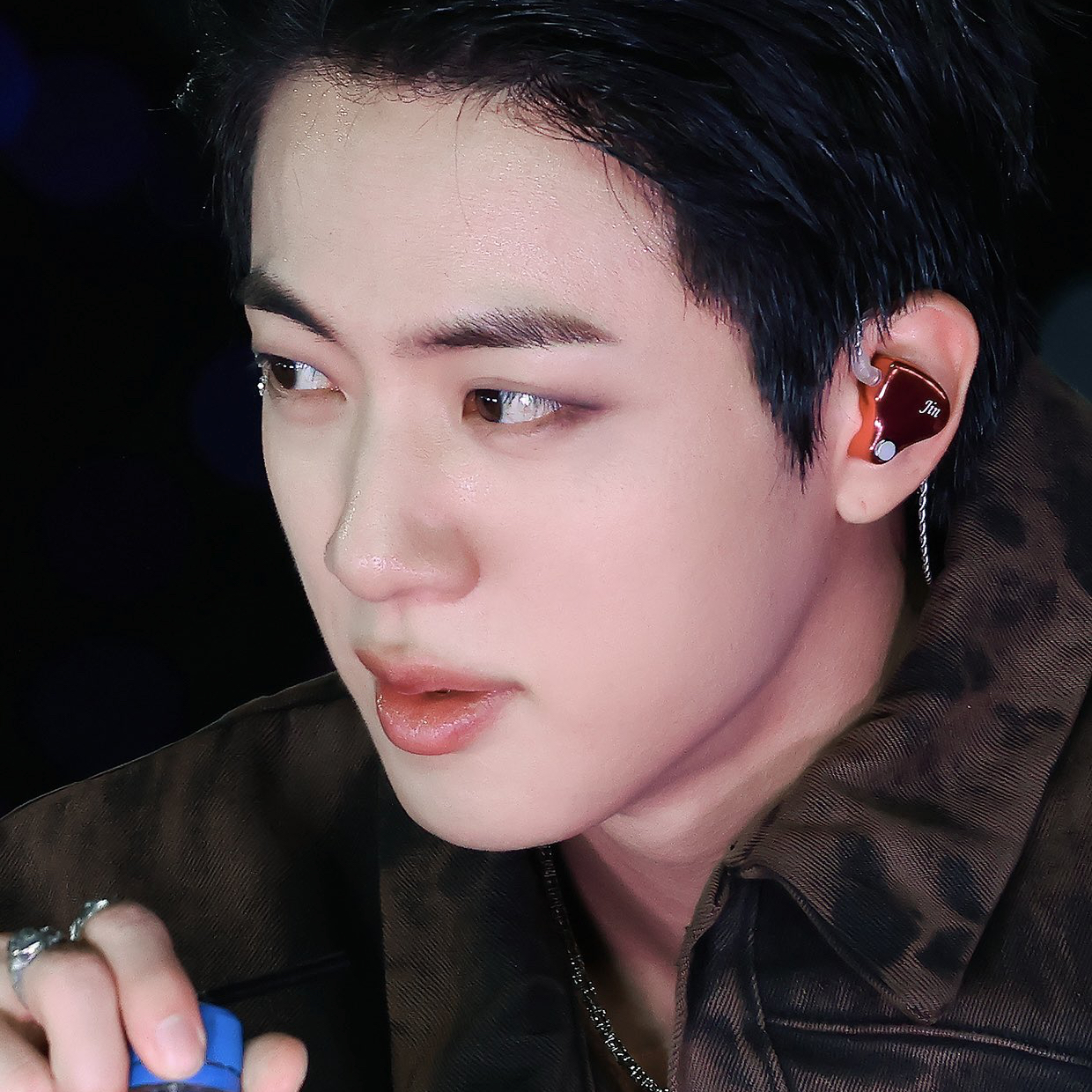 Foto aktivitas terbaru Jin (BTS)
