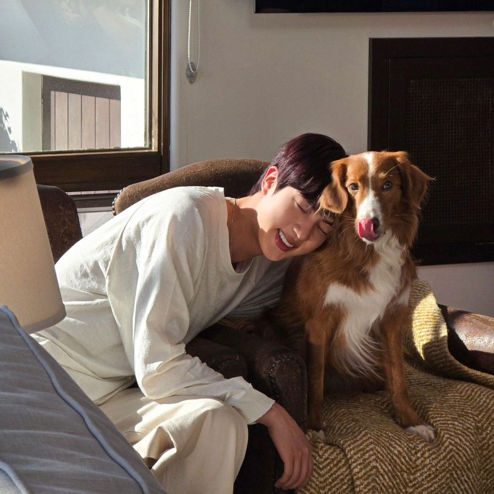 진 (방탄소년단)의 비하인드 컷