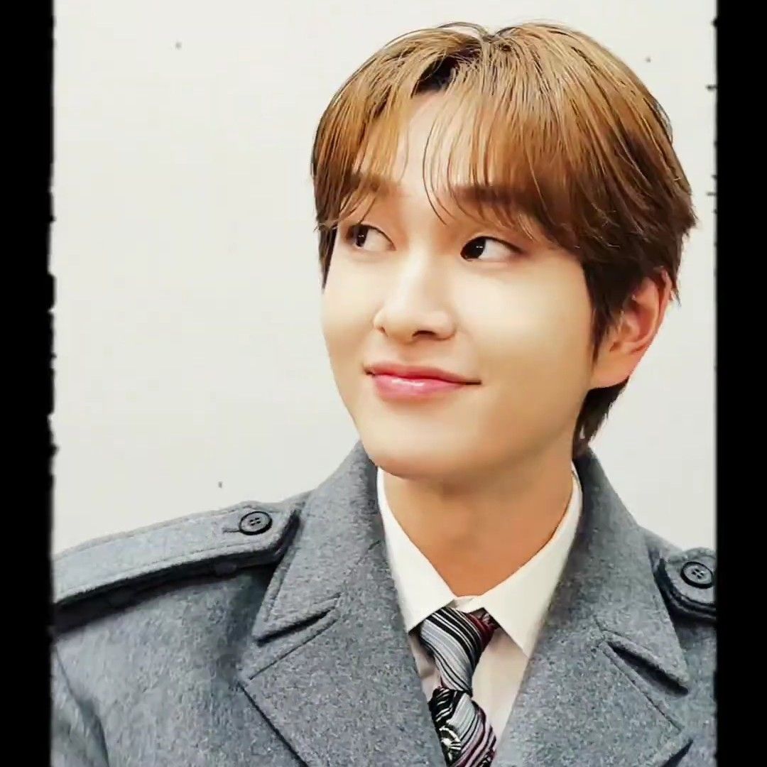 Behind-the-scenes cut of Onew (SHINee)