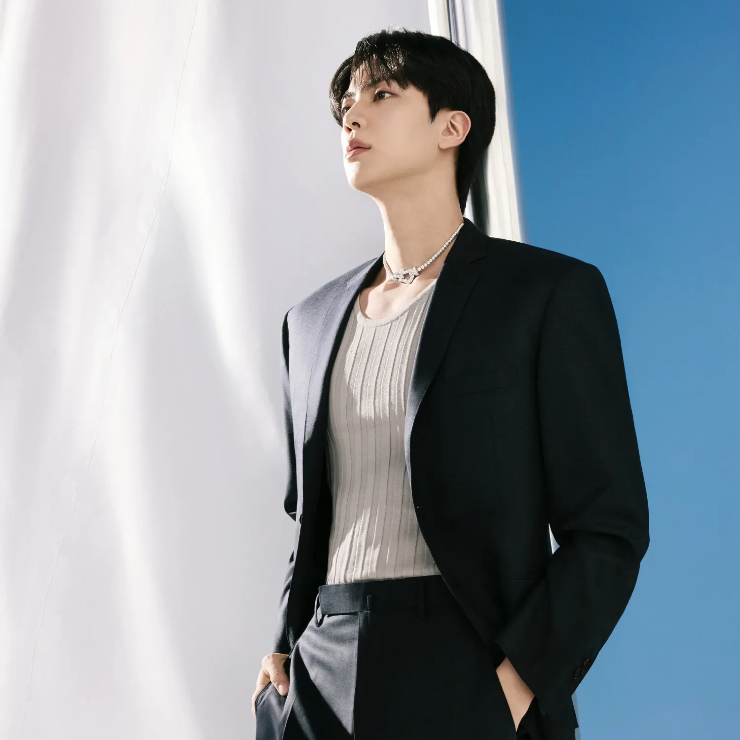 진 (방탄소년단)의 최신 사진