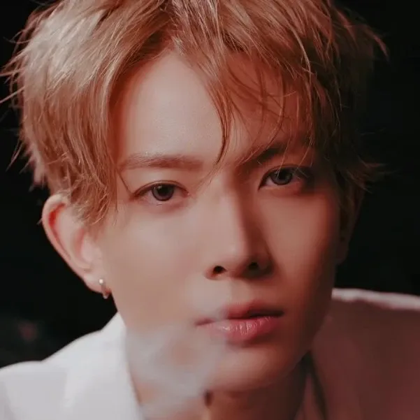 Latest photo of Heeseung