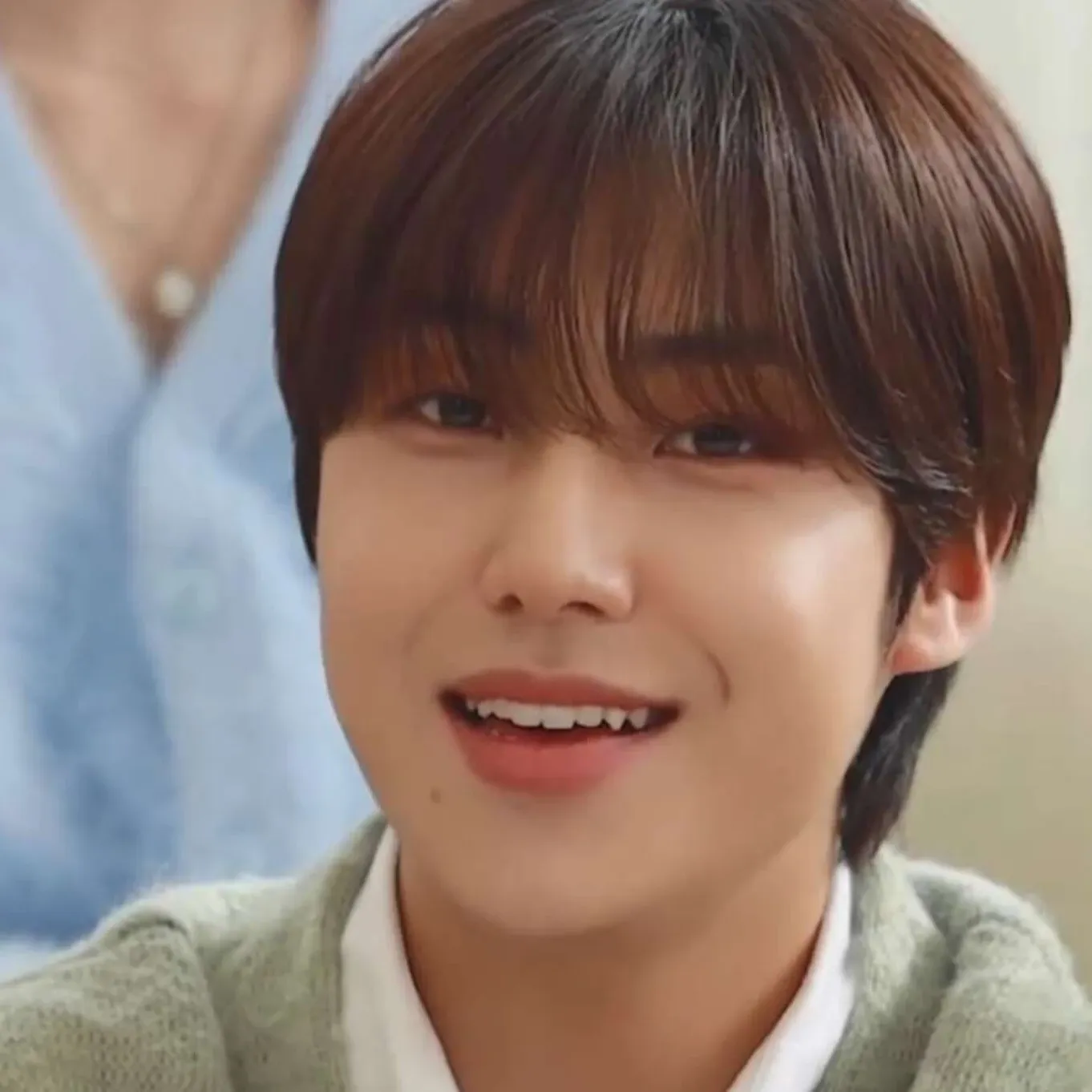 Latest photo of Lee Eunsang (YOUNITE)