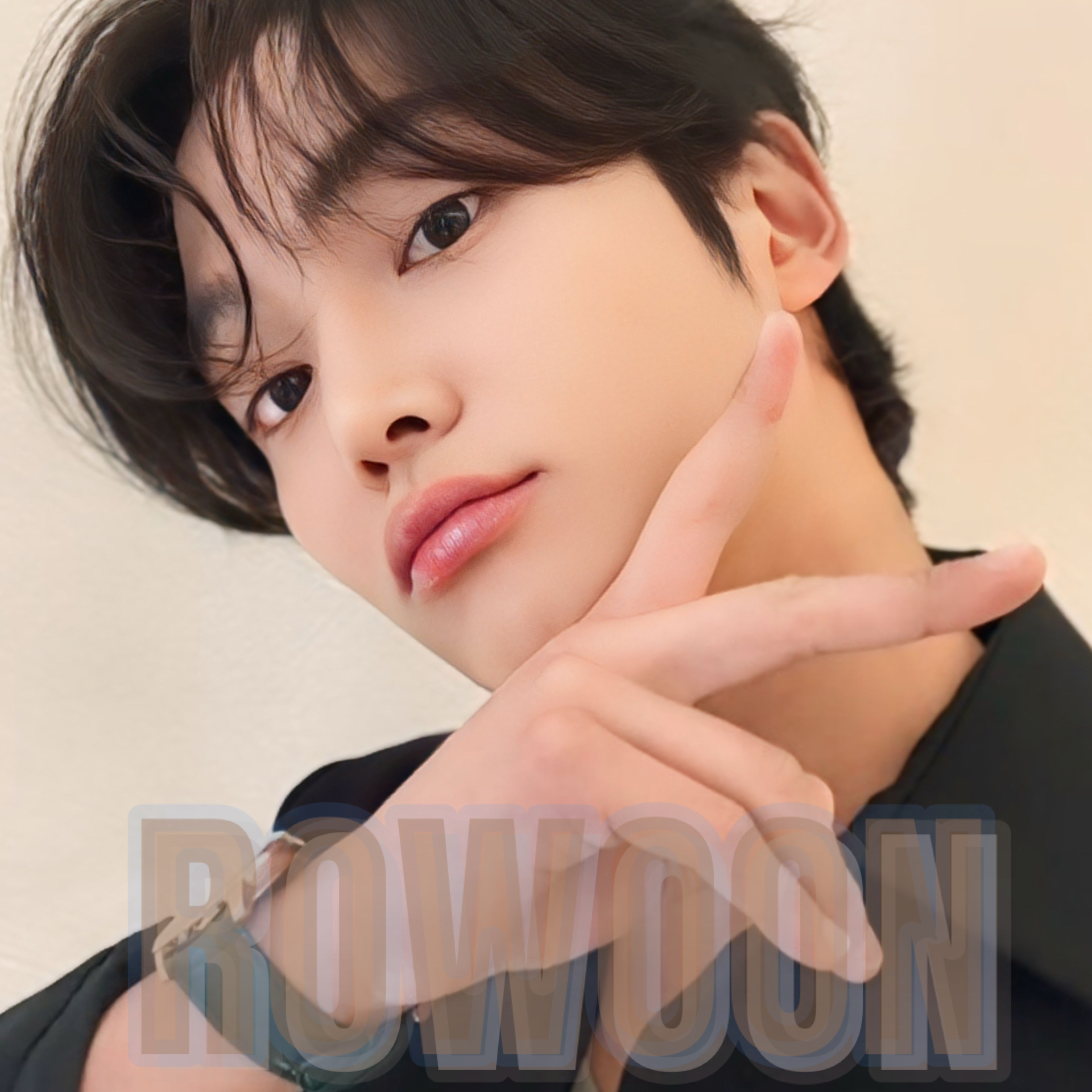 로운의 최신 사진