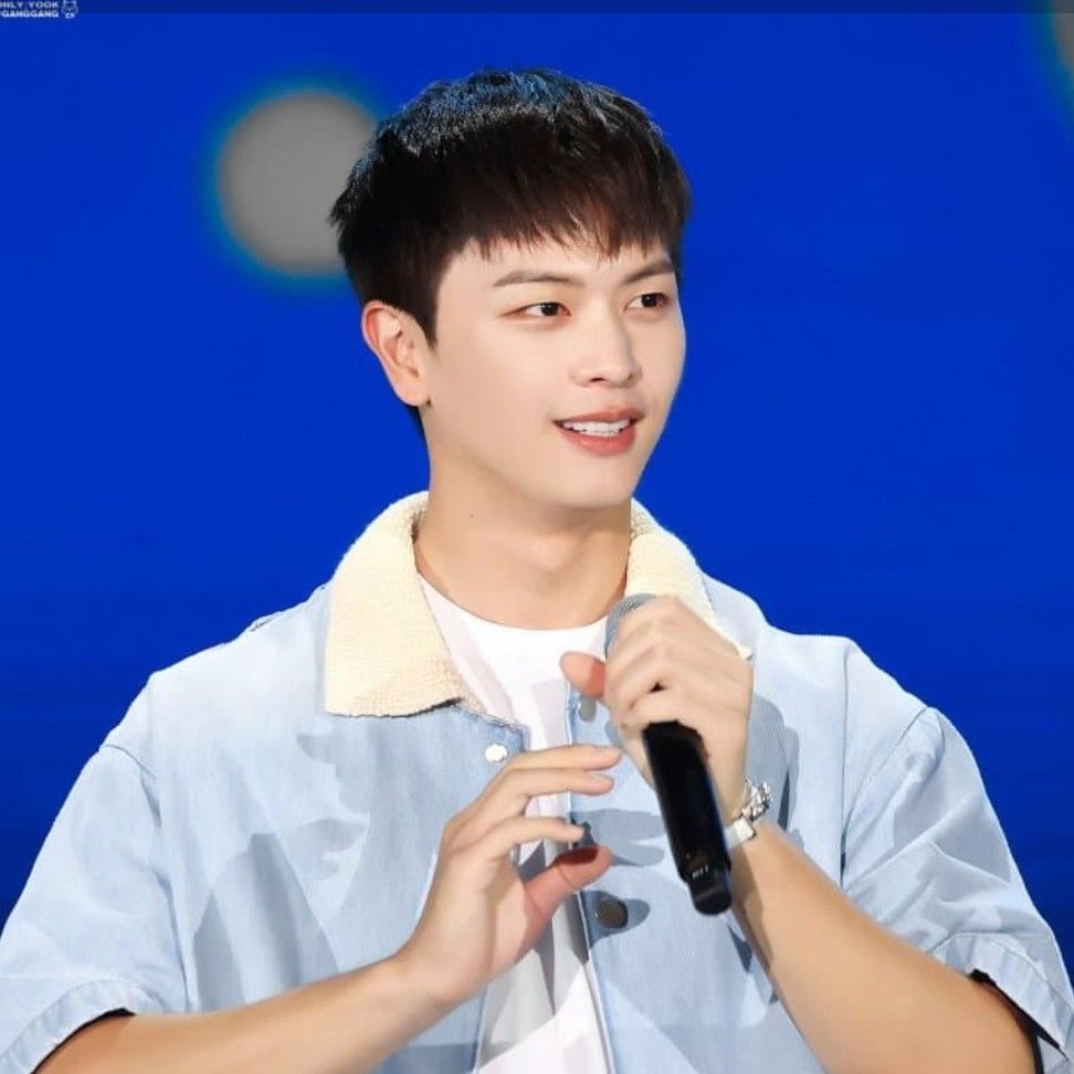 Behind-the-scenes cut of Yook Sungjae (BTOB)