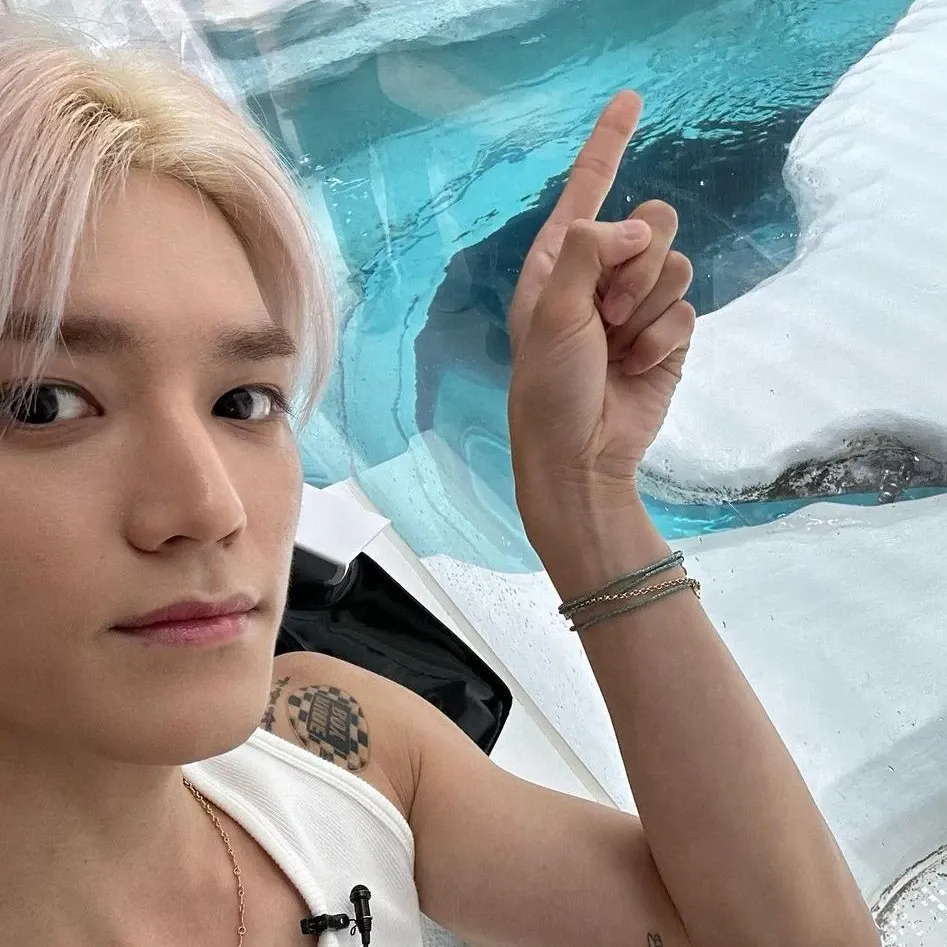 A moment captured by Taeyong (NCT 127)'s fan