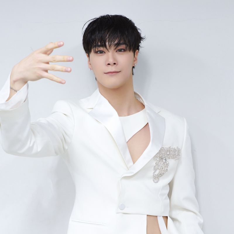 A moment captured by Moonbin (ASTRO)'s fan