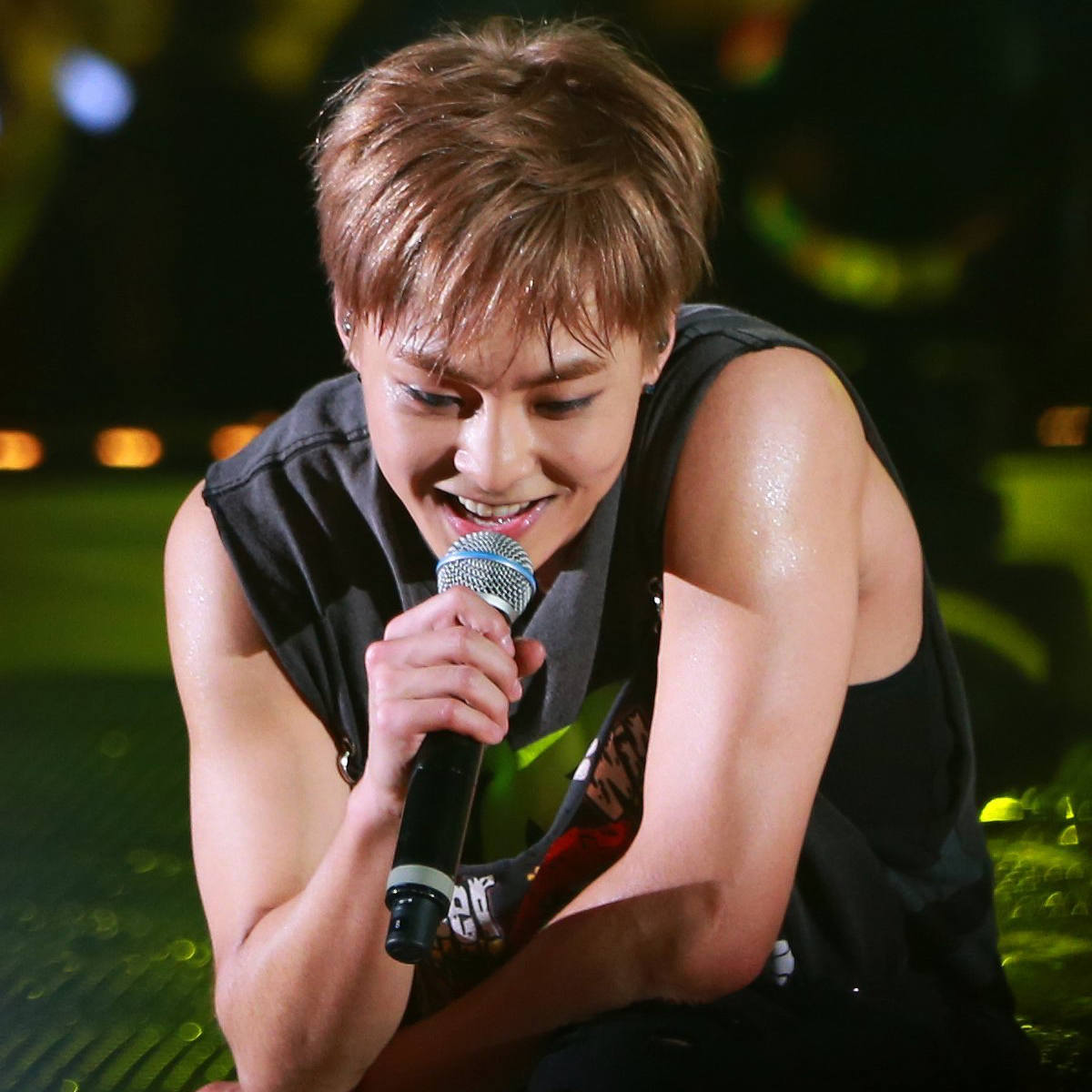 Behind-the-scenes cut of Xiumin (EXO)