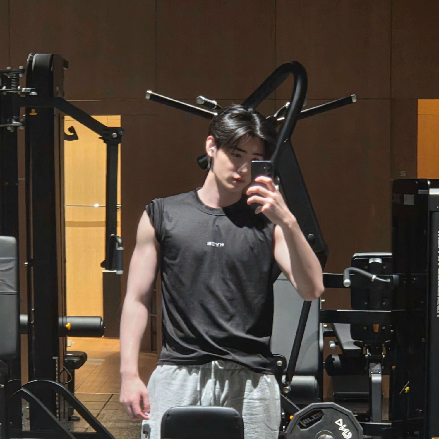 Behind-the-scenes cut of Sunghoon (ENHYPEN)