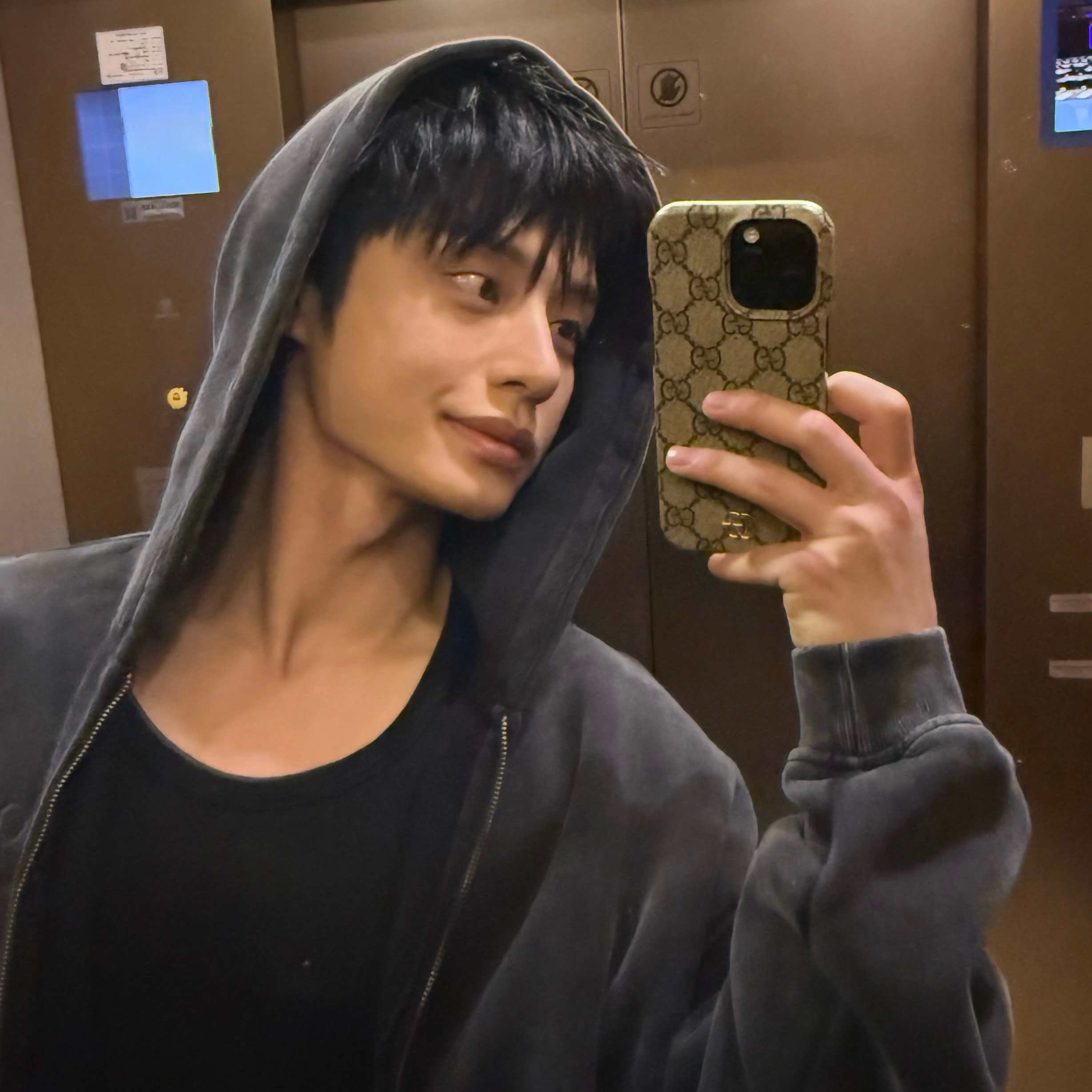 Recent activity shot of Kim Jiwoong (ZEROBASEONE)