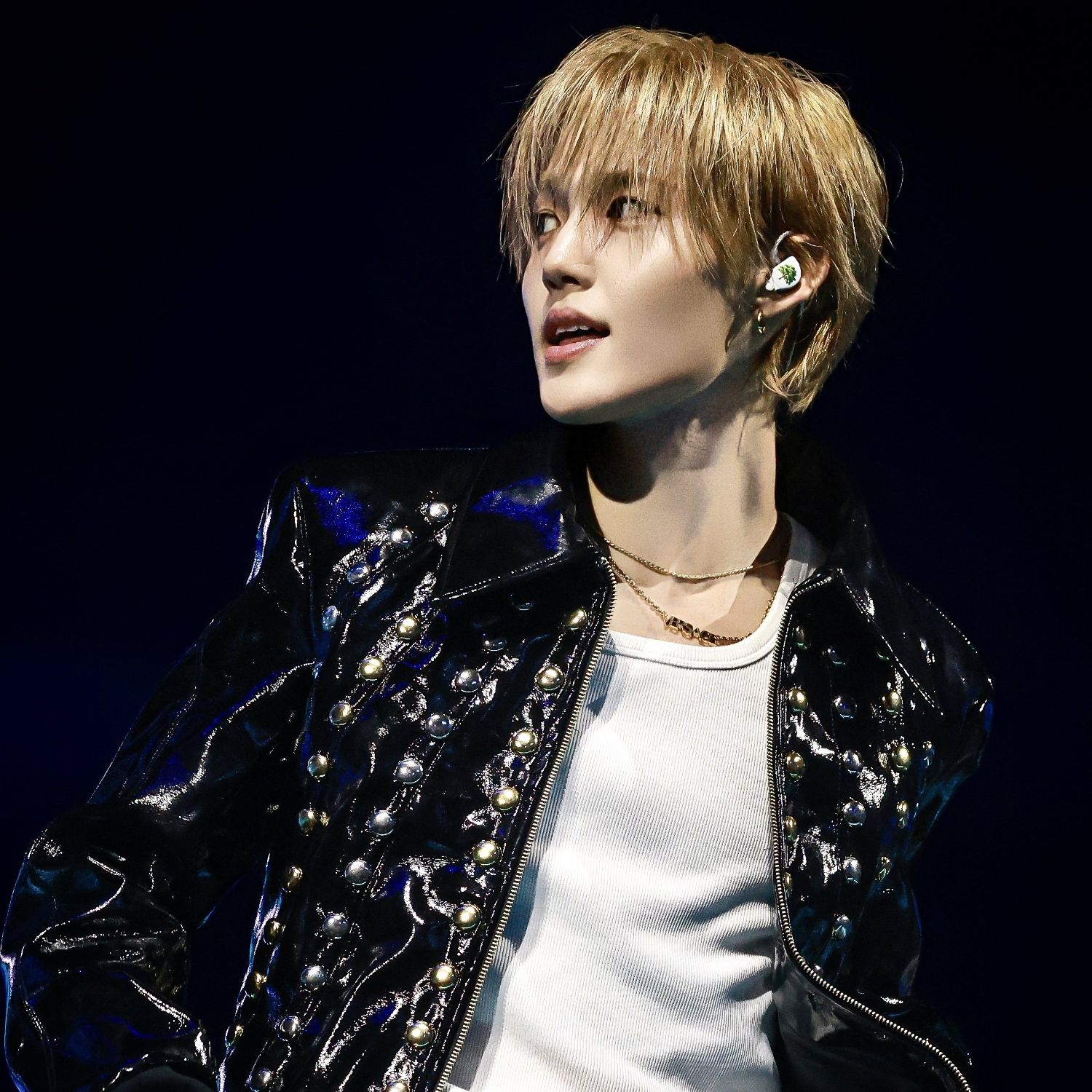 Behind-the-scenes cut of Doyoung (TREASURE)