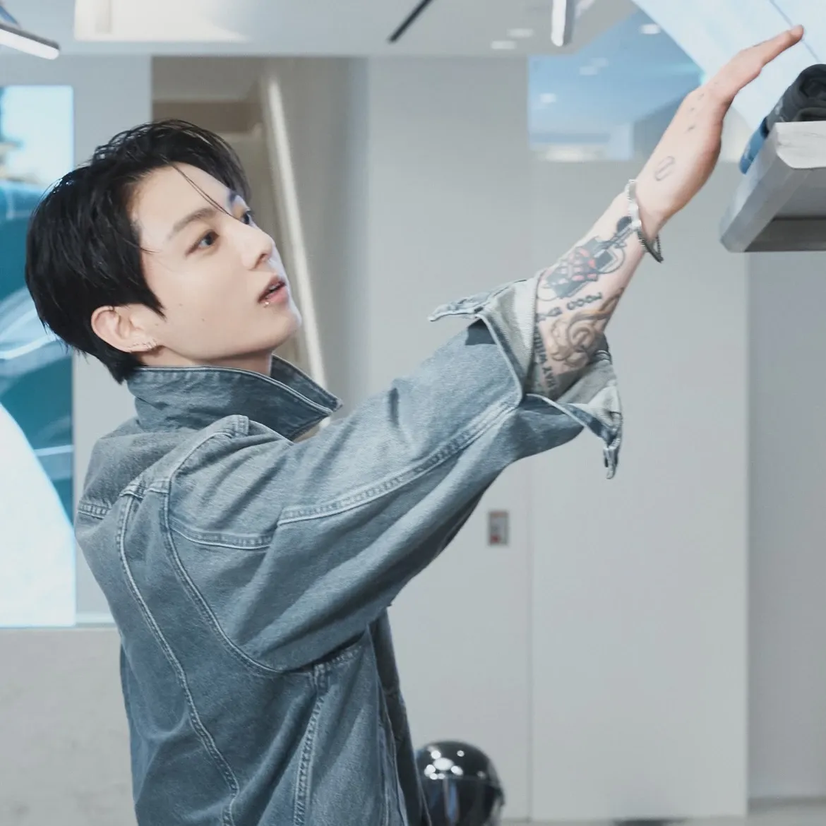 Potret di balik layar Jungkook (BTS)