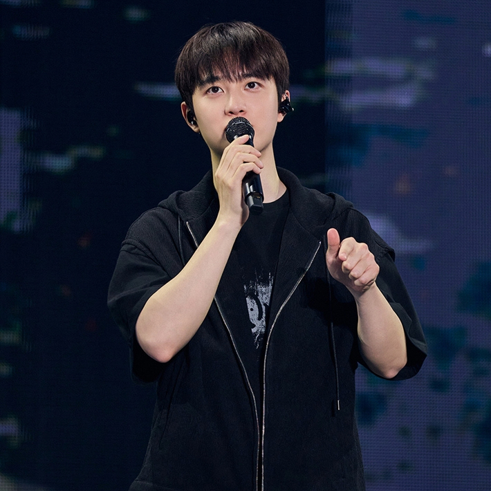 디오 (EXO)의 최신 사진