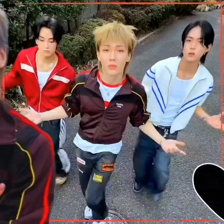 Behind-the-scenes cut of Junhyeok (TNX)