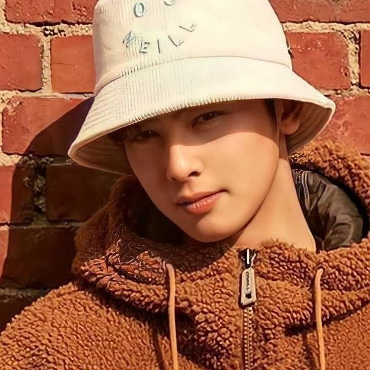 Recent activity shot of Eunwoo (ASTRO)