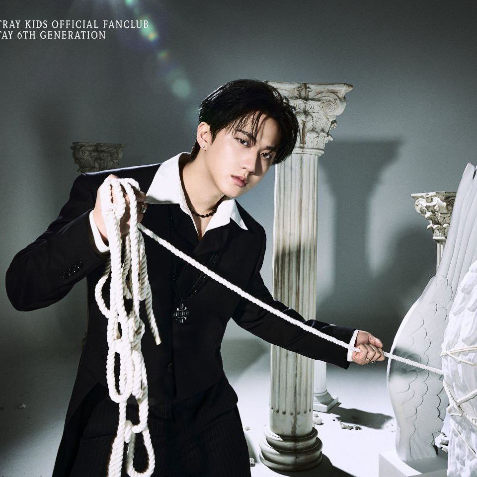 Behind-the-scenes cut of Stray Kids