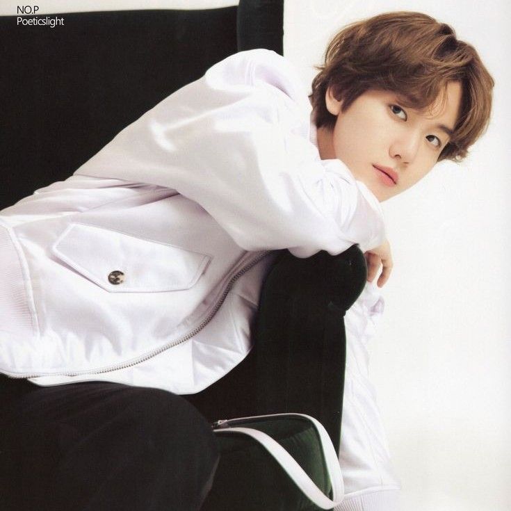 백현 (EXO) 최근 활동샷