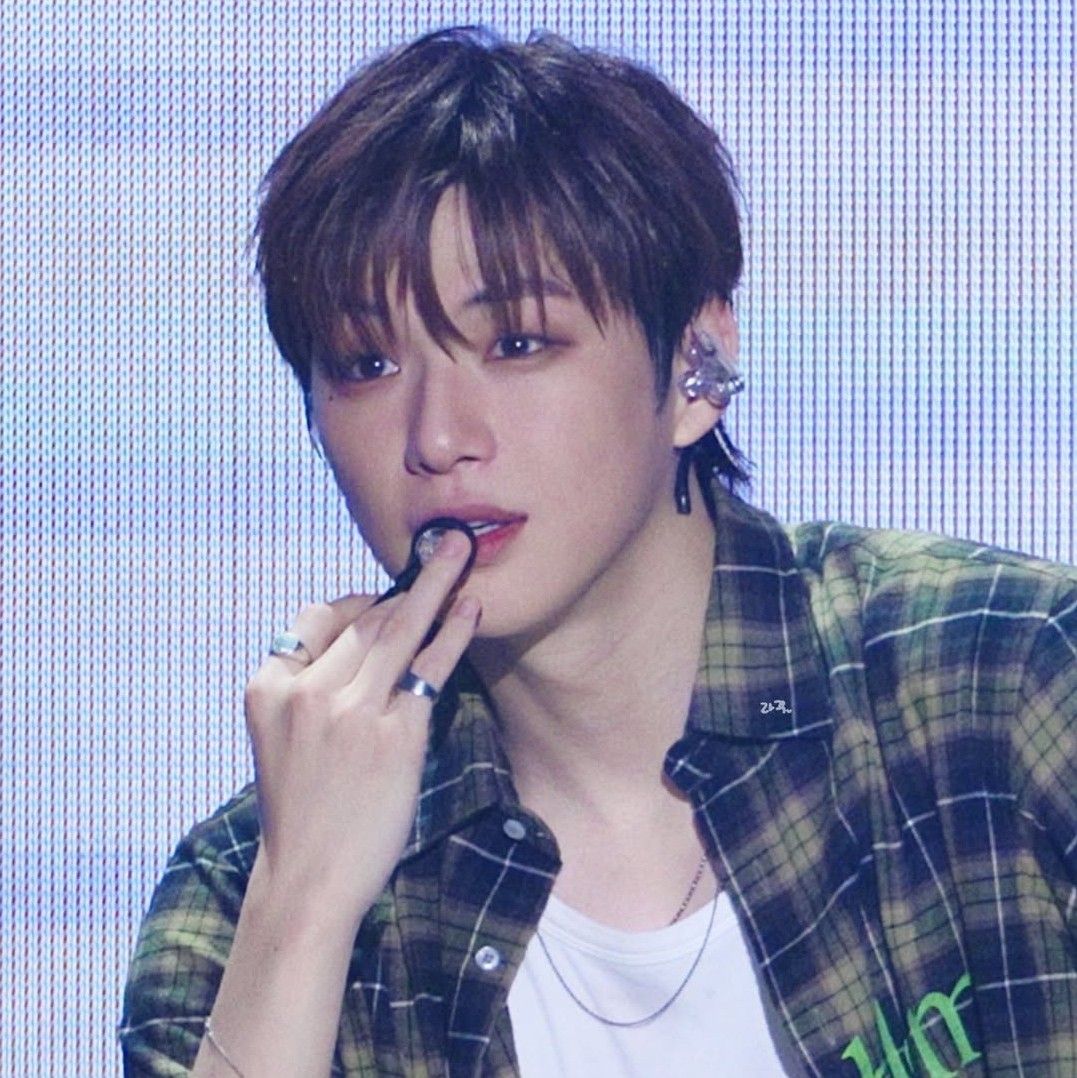 강다니엘 최근 활동샷