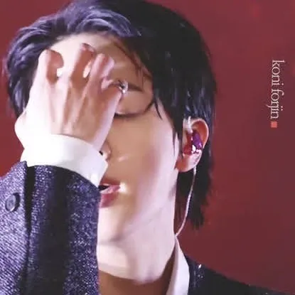 Foto terbaru Jin (BTS)