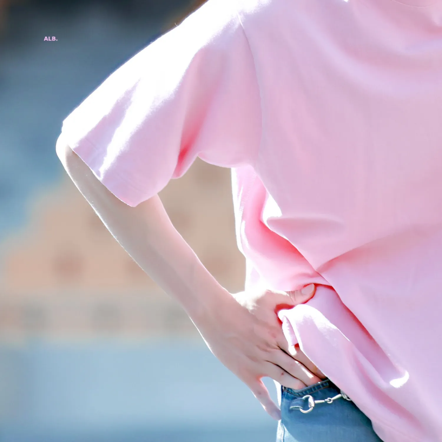 Foto aktivitas terbaru Jin (BTS)